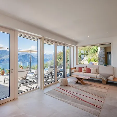 Ca' Stella Garda * Brenzone sul Garda