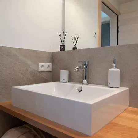 Ca' Stella Garda * Brenzone sul Garda